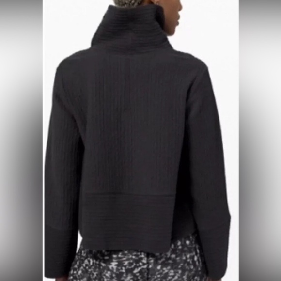 Lululemon Retreat Yourself Pullover! - Picture 2 of 6